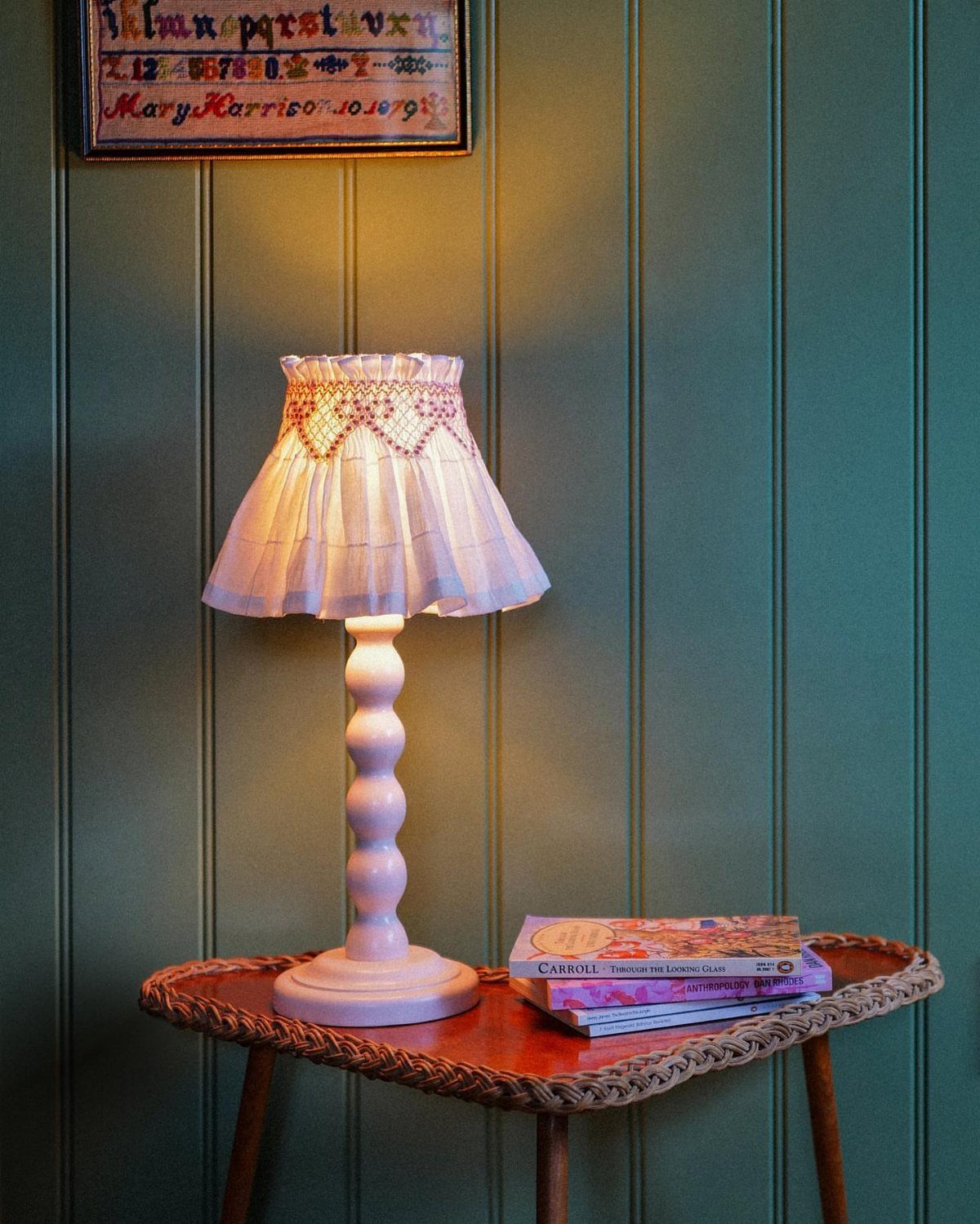 17 Handmade Lamps Ideas Using Wood, Concrete, and Glass Jars 12 Small table lamp with a pleated white fabric lampshade and decorative lace trim.