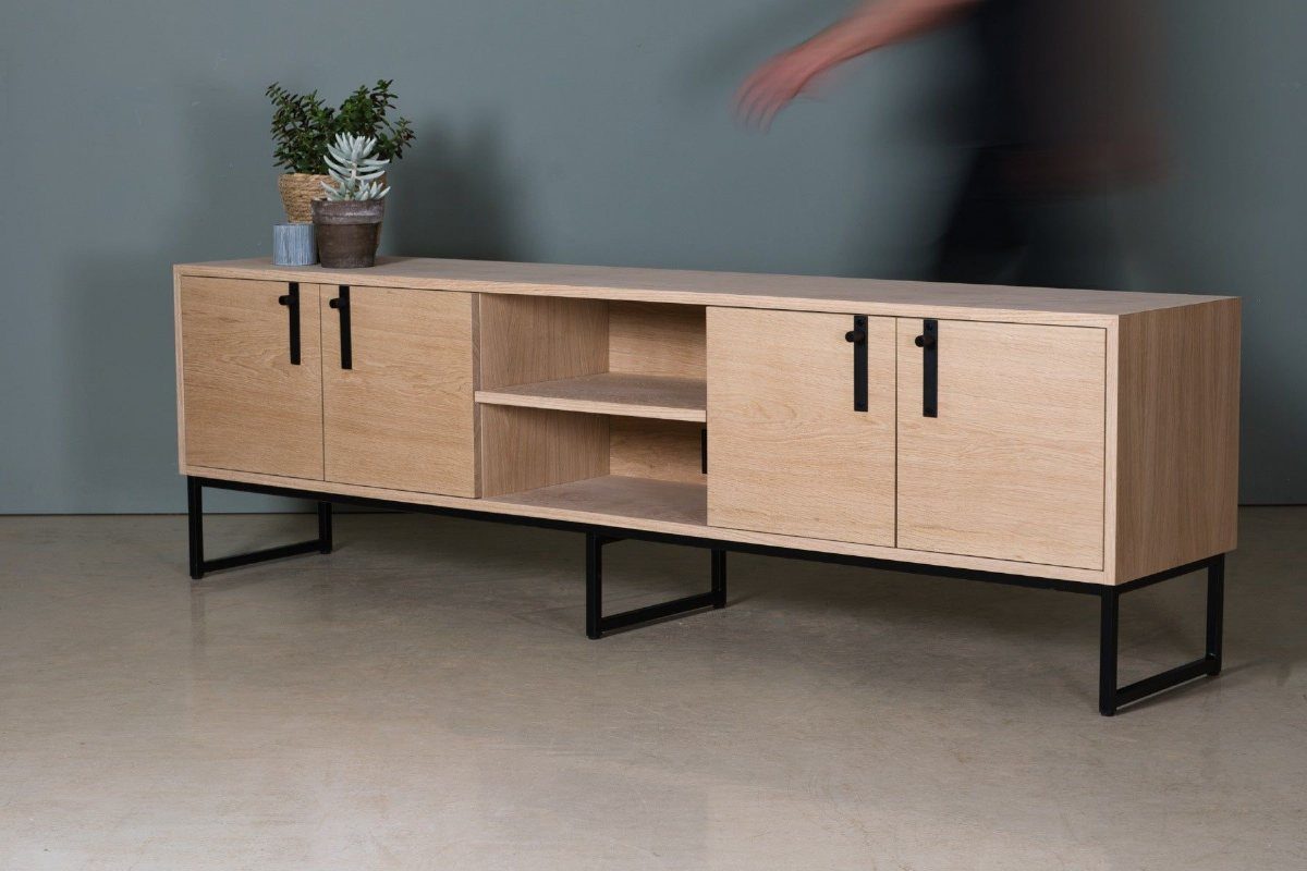 Oak TV Unit Ideas: 17 Styles from Floating to Built-in 13 Light oak TV unit with black metal legs and open central shelving.
